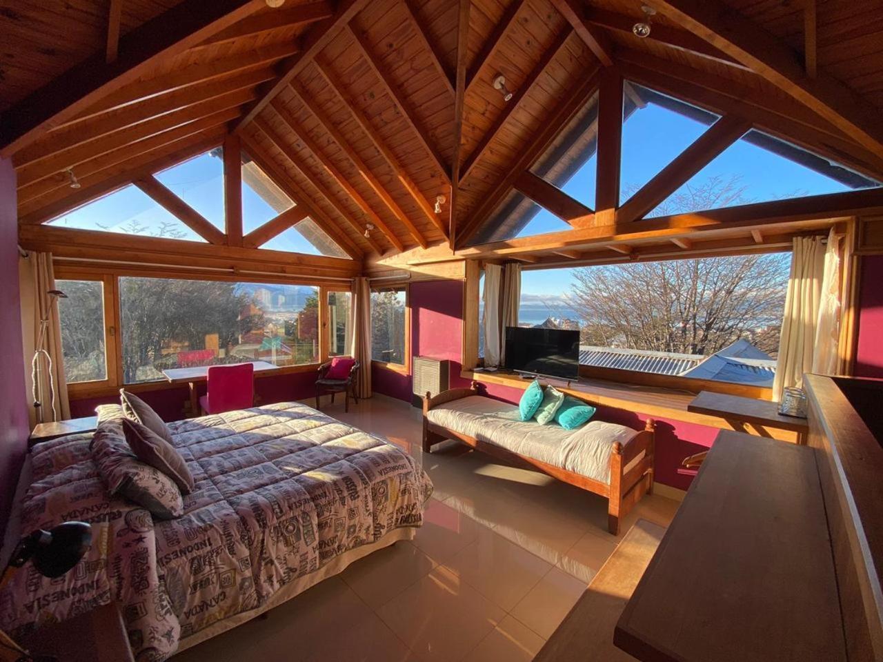 Posada Del Fin Del Mundo Ushuaia Bagian luar foto