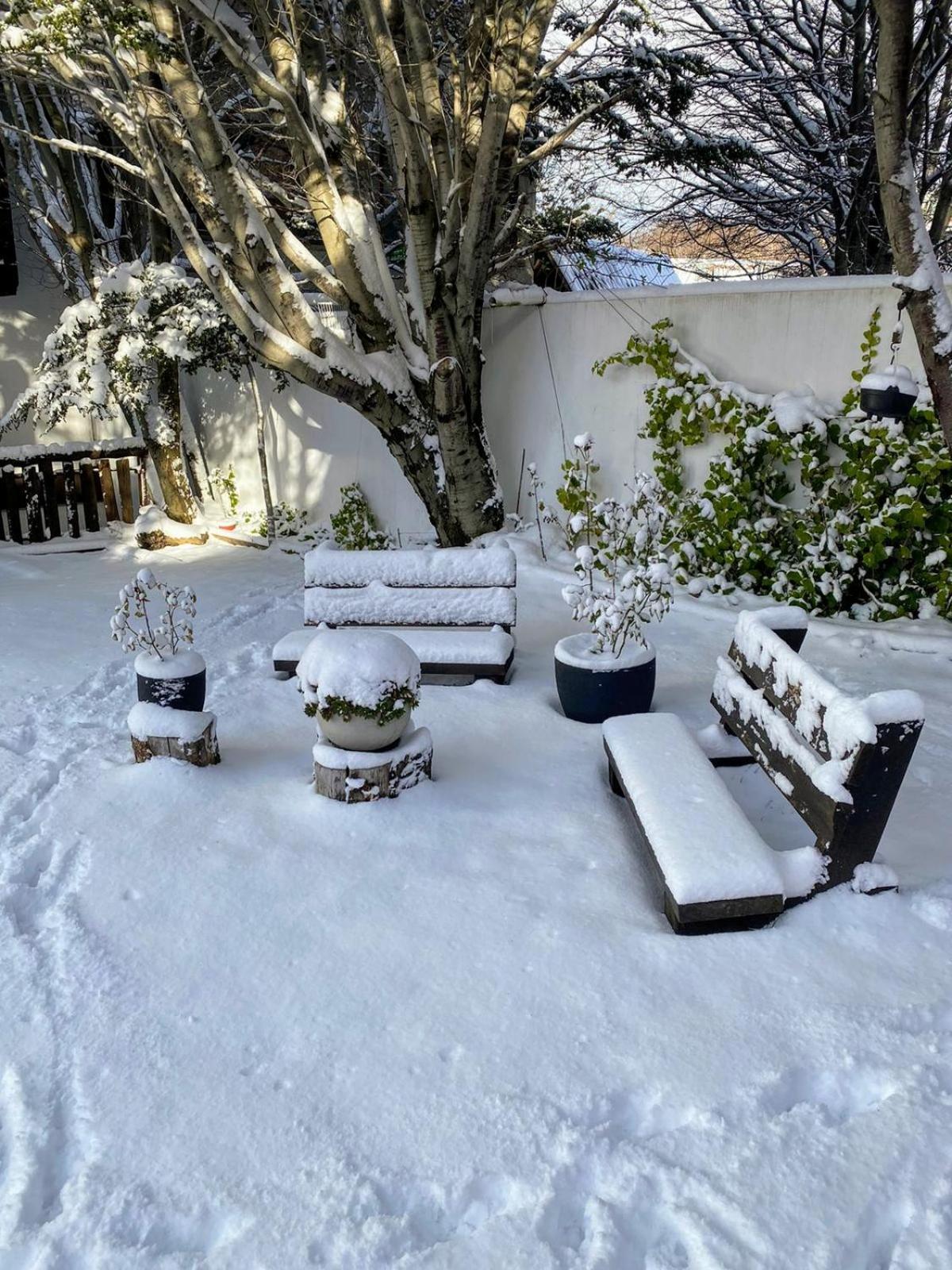 Posada Del Fin Del Mundo Ushuaia Bagian luar foto